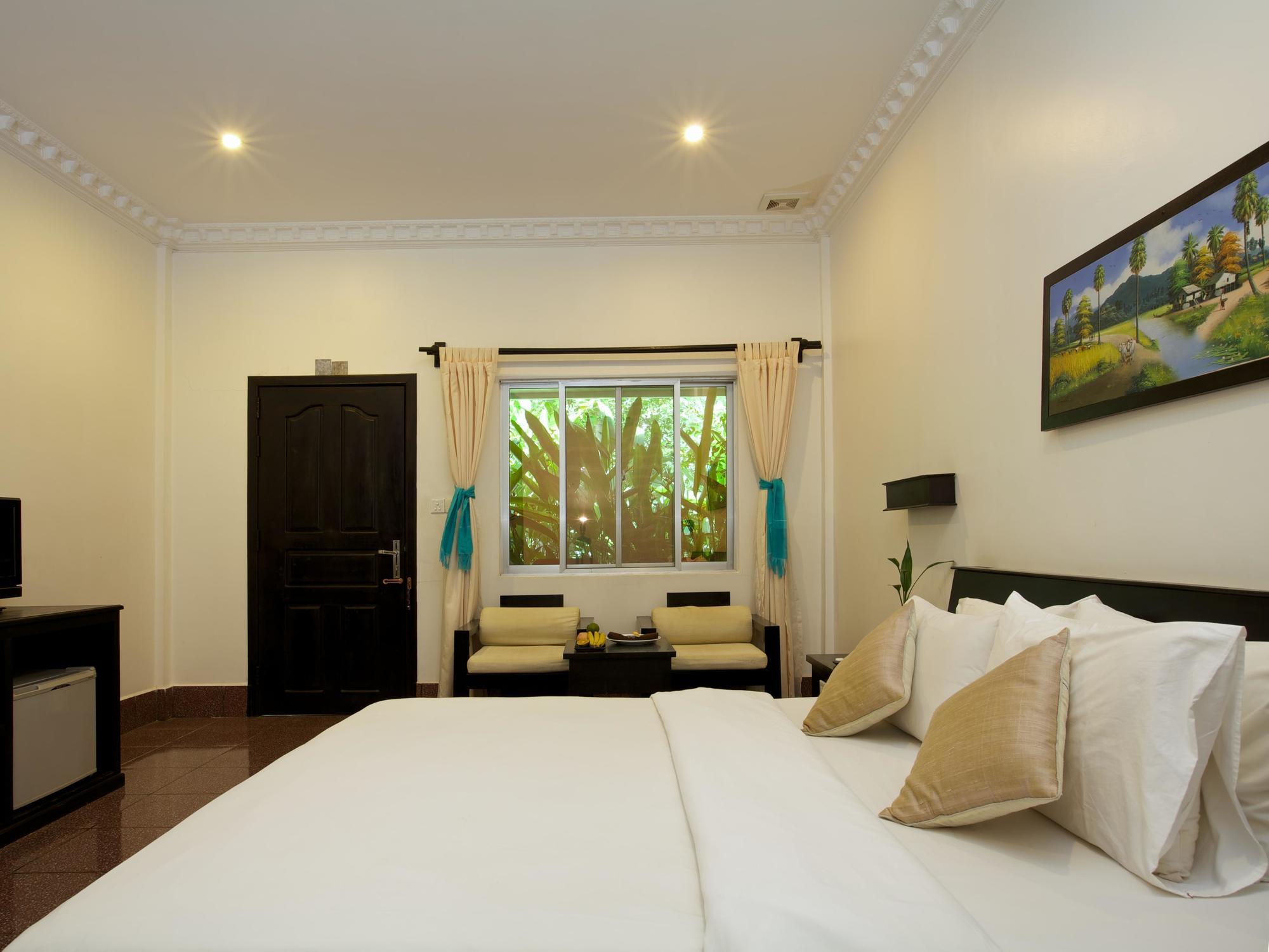 The Oasis Harbor 4*